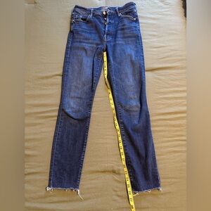 MOTHER The Stunner High Rise Ankle Fray in Teaming Up Wash Size 26